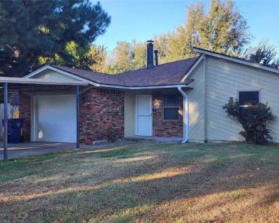 3 Bedroom 3BA 1710 ft Pet-Friendly Apartment For Rent in Mustang, OK