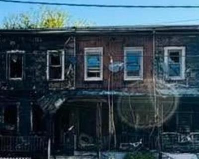 3 Bedroom 1BA 968 ft Townhouse For Sale in Trenton, NJ