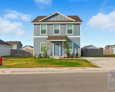 4 Bedroom 2.5BA 1802 ft Pet-Friendly Apartment For Rent in Lockhart, TX