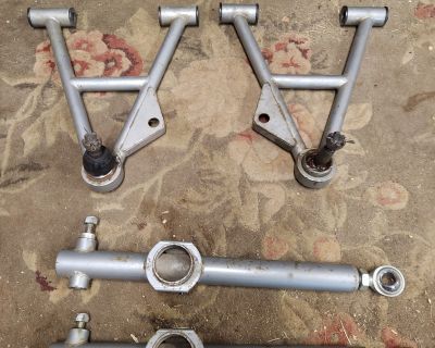 UPR pro series rear adjustable lower control arms