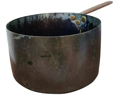 Mid 1800s French Copper Saucepan, 19 Inch