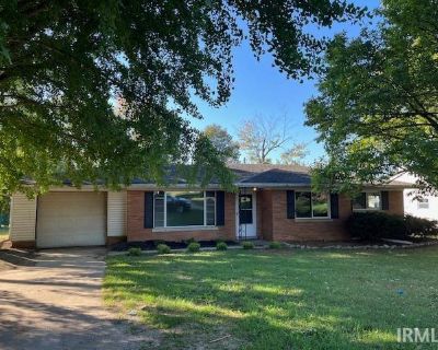 3 Bedroom 1BA 1555 ft Single Family House For Rent in Evansville, IN