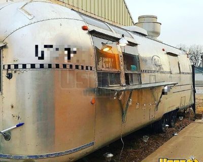 Vintage 1968 Airstream International 25' Refurbished Kitchen Vending Trailer