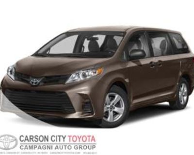 2018 Toyota Sienna LE 7-Passenger Auto Access Seat