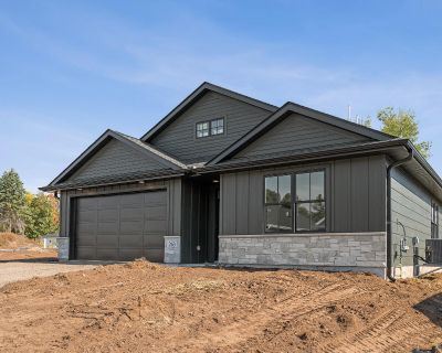 3 Bedroom 2BA 1760 ft Townhouse For Sale in Hanover, MN