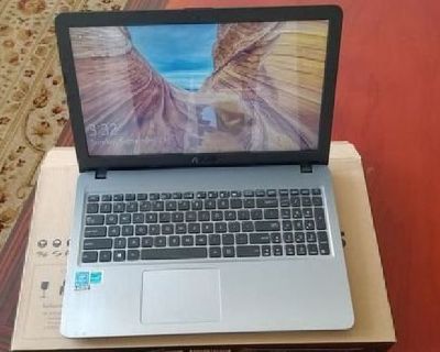 ASUS X540 - 500GB - Windows 10 Excellent condition with box... Call or text 801-872-9754