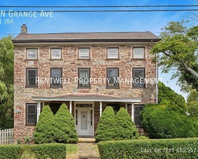 11 N Grange Ave. We are offering $500 off first full month's rent!! Welcome to your new home in the heart of Collegeville! This HISTORIC Home, built in 1730, blends comfort, convenience, and location, putting you just steps from local shops, restaurants, and Ursinus College. Inside, you'll find a bright and spacious layout with a well-equipped kitchen, inviting living areas, and comfortable bed...