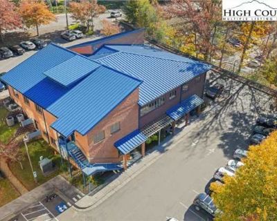 1 Bedroom 3BA 0 ft Apartment For Rent in Boone, NC