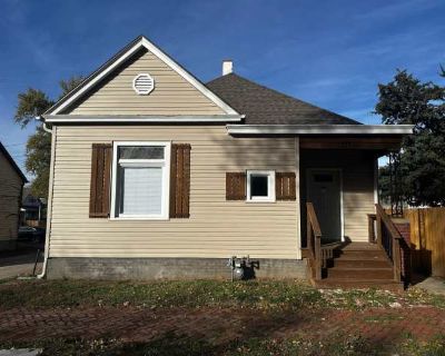 3 Bedroom 1BA 1016 ft Apartment For Rent in St. Joseph, MO