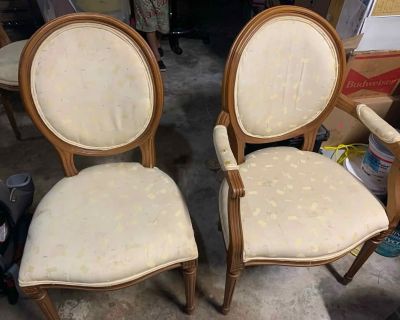 Louis XVI provincial style carved wood, balloon back chairs 8 dining room chairs (2 with arms, 6 without) In need of reupholstering and structural reinforcement, but would be a wonderful project! Fair Chance Policy: I ll wait before choosing a recipient to give more people a chance to reply. Check out the pictures at: