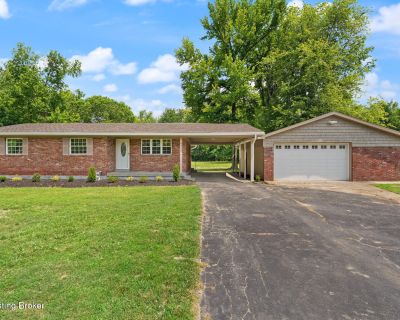 3 Bedroom 1BA 1211 ft Single Family House For Sale in Jeffersontown, KY