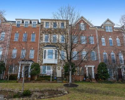 3 Bedroom 2BA 2700 ft Apartment For Rent in Gaithersburg, MD