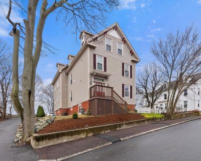 2 Bedroom 2BA 917 ft Apartment For Rent in Salem, MA