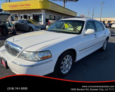 2010 Lincoln Town Car Signature Limited Sedan 4D