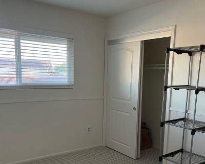 Private room with shared bathroom in Townhouse with 2 roomies , Cypress , CA 90630