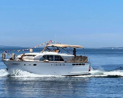 1963 Chris-Craft Constellation 46