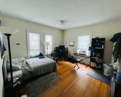 Great six bed in Allston. Boston holds special charm as an elegant and bold center of culture, intellect, and inspiration. On-site laundry Hardwood floors Cats allowed Unit Amenities hardwood floors Property Amenities cats allowed pet friendly on-site laundry. 7 Bedroom. 2 Bathroom. 0 ft