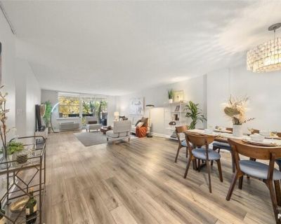 Grand Cove Way Apt G, Edgewater, Condo For Sale