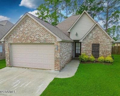 Luxford Way, Carencro, Home For Rent