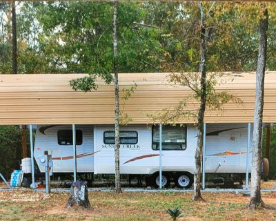 1 Bedroom 1BA 560 ft Single Family House For Sale in Pointblank, TX