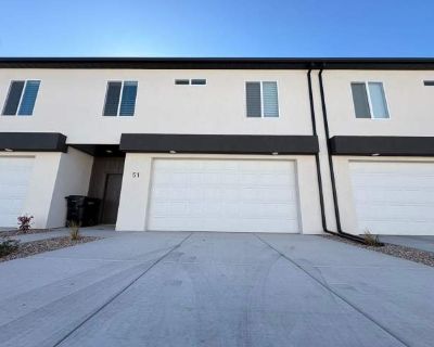 3 Bedroom 2.5BA 1800 ft Pet-Friendly Apartment For Rent in Cedar City, UT