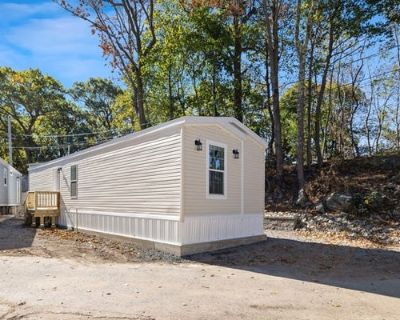 2 Bedroom 1BA 728 ft Mobile Home For Sale in DANVERS, MA