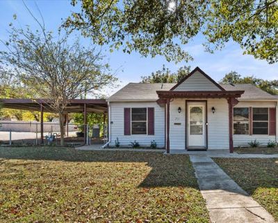 2 Bedroom 1BA 1090 ft Single Family Home For Sale in CLEBURNE, TX