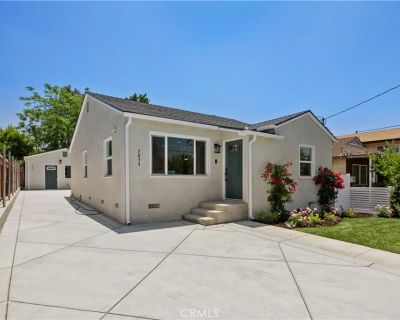 4 Bedroom 3BA 1675 ft Single Family House For Sale in Tujunga, CA