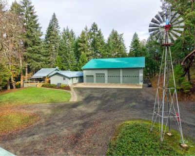 3 Bedroom 3BA 2337 ft Single Family Home For Sale in ROSEBURG, OR