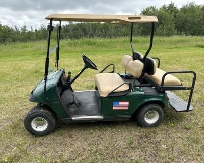 EZGO TxT gas golf cart