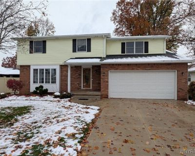 270 Selkirk Dr. This stunning home offers 4 bedrooms and 1.5 baths, featuring a bright and open great room with a cozy fireplace, a formal dining room, and a large living room perfect for entertaining. The fully fenced yard with a stamped concrete patio provides the ideal outdoor retreat. Enjoy the convenience of a full, partially finished basement and abundant closet space in every bedroom. Th...