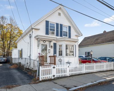3 Bedroom 1BA 1395 ft Single Family House For Sale in Lowell, MA