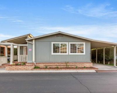 2 Bedroom 2.5BA 1440 ft Mobile Home For Rent in Irvine, CA