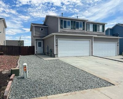 3 Bedroom 3BA 1482 ft Pet-Friendly Townhouse For Rent in Casper, WY