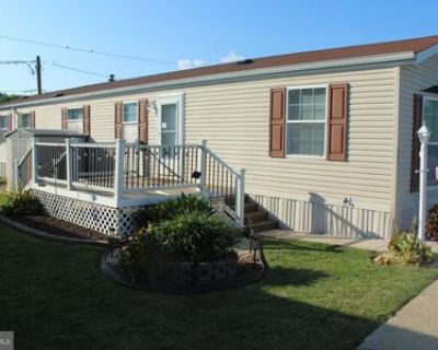 2 Bedroom 2BA 910 ft Manufactured Home For Sale in Wilmington, DE