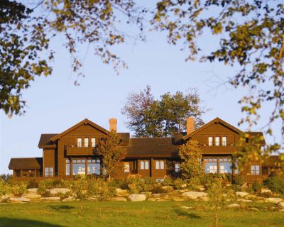 3 Bedroom 3BA 2543 ft Condo For Sale in Stowe, VT