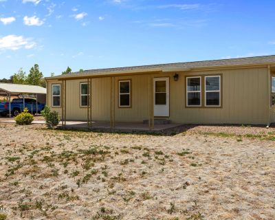 2 Bedroom 2BA 1345 ft Mobile Home For Sale in Show Low, AZ