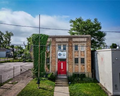 7680 ft Commercial Property For Sale in Buffalo, NY