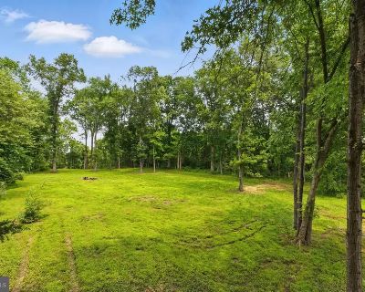 0.87 Acre Bedroom Land For Sale in Ashburn, VA