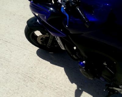 Midnight Blue 2006 YAMAHA FZ6 (7800 miles)