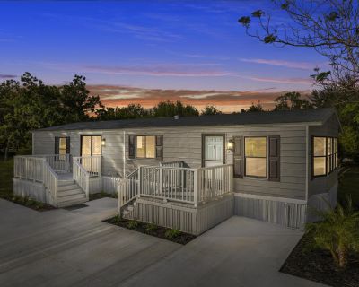 2 Bedroom 2BA 1485 ft Mobile Home For Sale in Fellsmere, FL