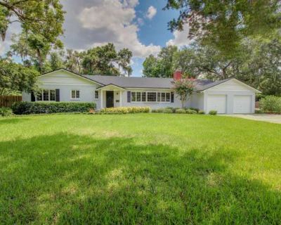 1166 Palmer Ave Winter Park, Fl 32789. image_url. In unit laundry Patio / balcony Pet friendly Garage Microwave Range Unit Amenities in unit laundry microwave oven patio / balcony range refrigerator Property Amenities parking garage cats allowed dogs allowed. Pets allowed. 3 Bedroom. 3.5 Bathroom. 2659 ft