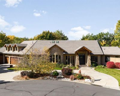 1705L W Hinsdale Place. ***Visit our website for a video tour!***\r\n\r\nLUX 5-bedroom ranch with office and bonus loft suite located on cul-de-sac in Willows at the Highline. The main floor offers an open concept with vaulted great room, chef's kitchen, breakfast nook, formal dining room, office, guest bedroom, and a large primary with ensuite 5 piece bathroom and walk-in closet. There are two...