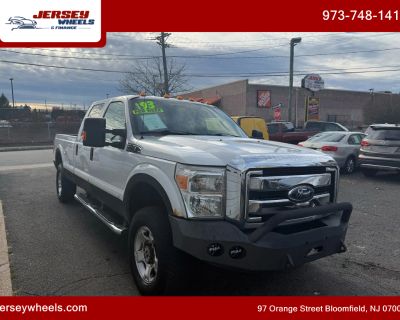 2012 Ford F250 Super Duty Crew Cab XLT Pickup 4D 8 ft