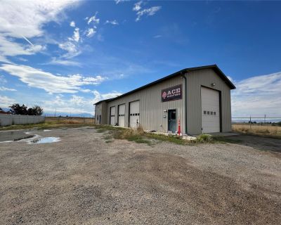 2885 ft Commercial Property For Rent in Helena, MT
