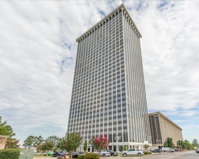Rent Memphis Office Space with Spectacular VIEWS | Clark Tower