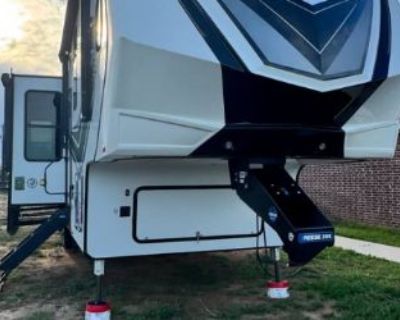 2023 Grand Design Momentum 395MS