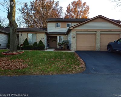 2 Bedroom 1BA 1827 ft Condo For Sale in Westland, MI