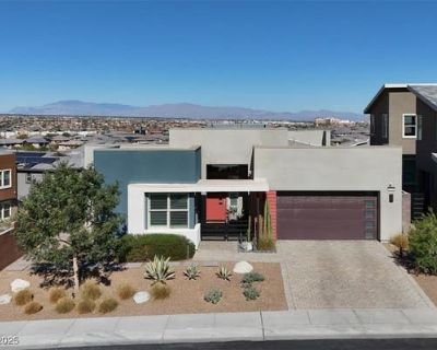 3 Bedroom 3BA 2464 ft Single Family Home For Sale in LAS VEGAS, NV