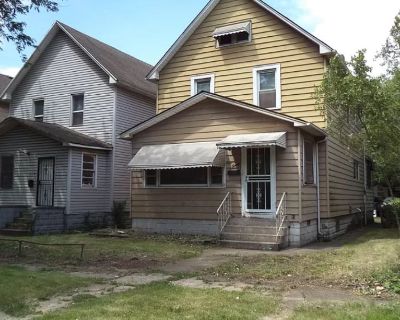 420 Tyler St Gary, IN  46402 U